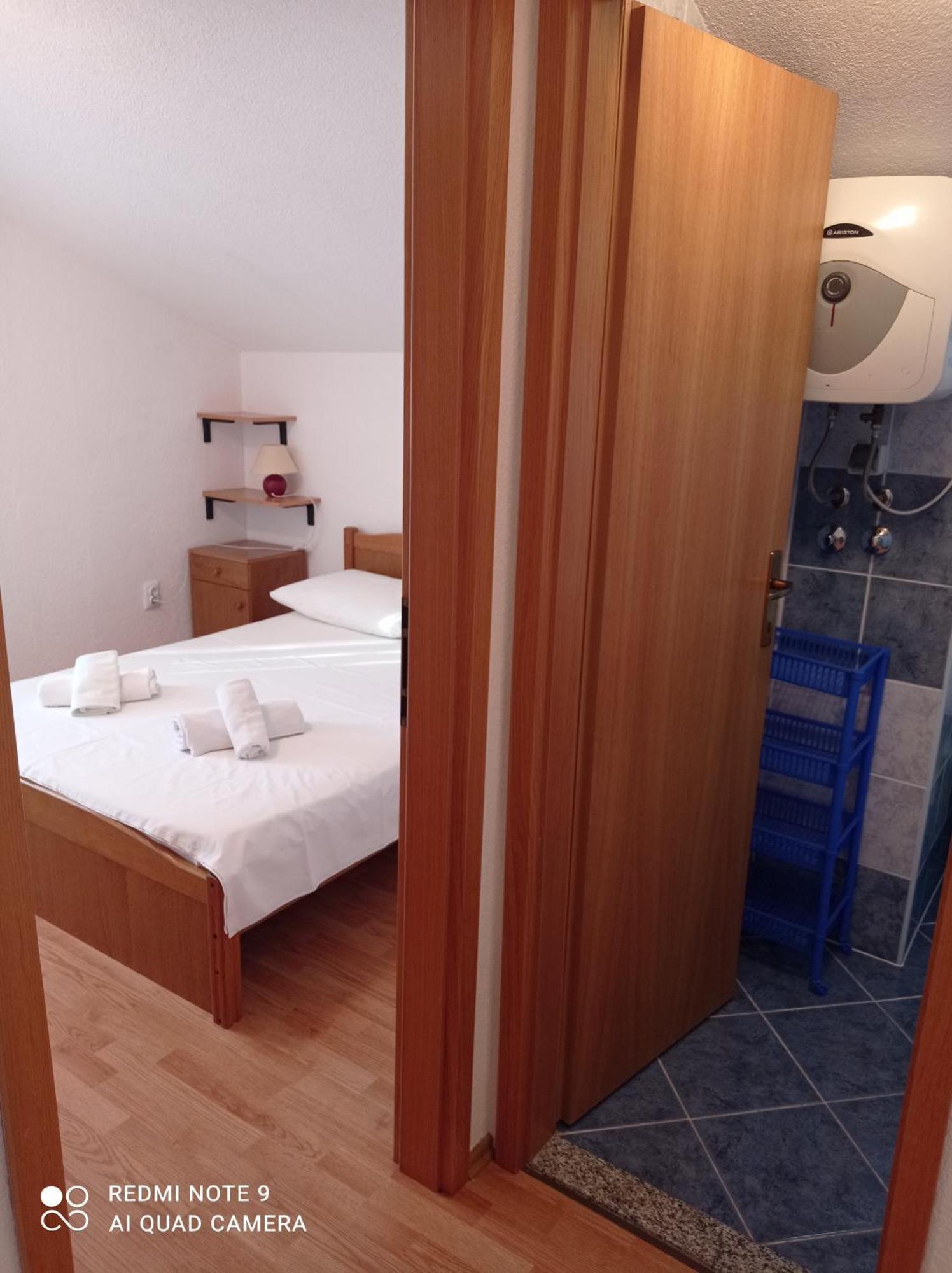 Apartments Mihovil โอมิช ห้อง รูปภาพ
